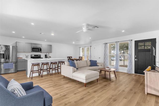 6300 Merriwood DR, Austin, TX 78745