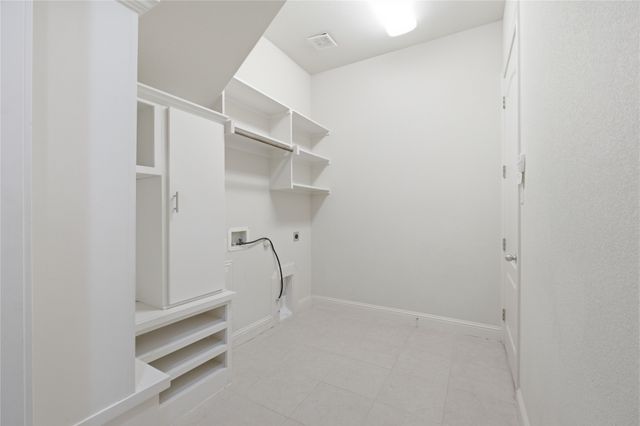328 Anna Avenue, Lewisville, TX 75056