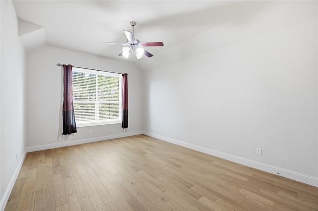 328 Anna Avenue, Lewisville, TX 75056