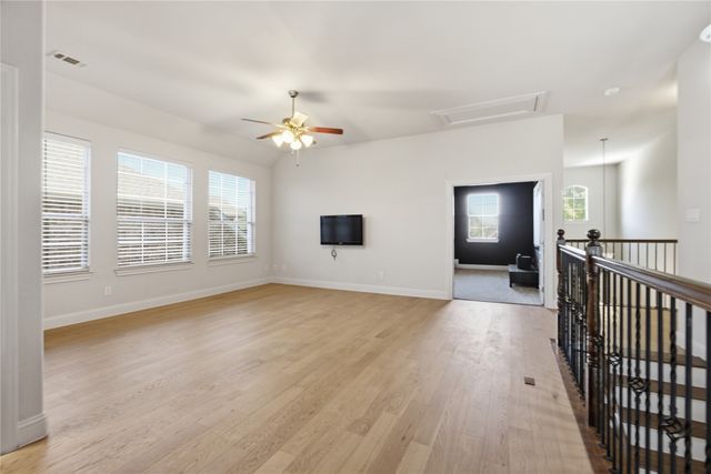 328 Anna Avenue, Lewisville, TX 75056