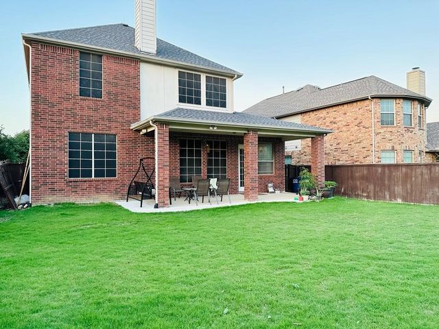 328 Anna Avenue, Lewisville, TX 75056
