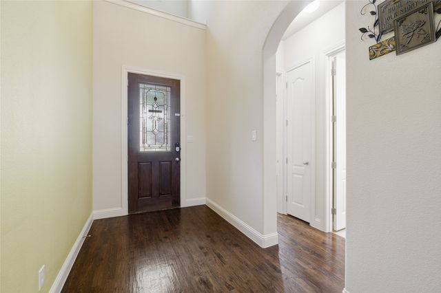 328 Anna Avenue, Lewisville, TX 75056