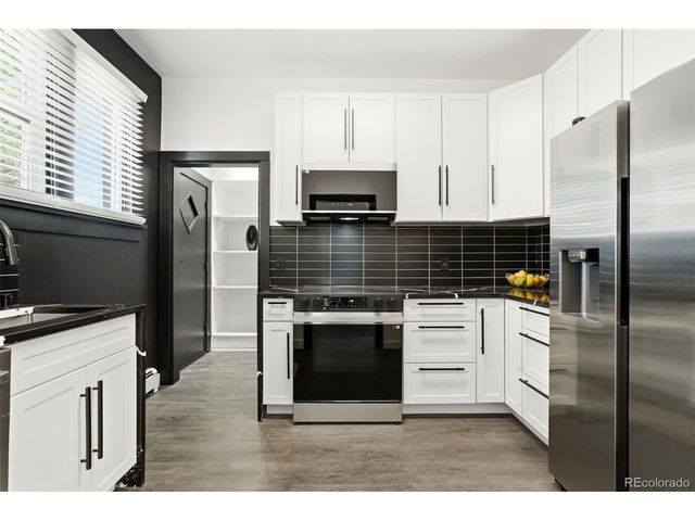 4001 S Acoma St, Englewood, CO 80110