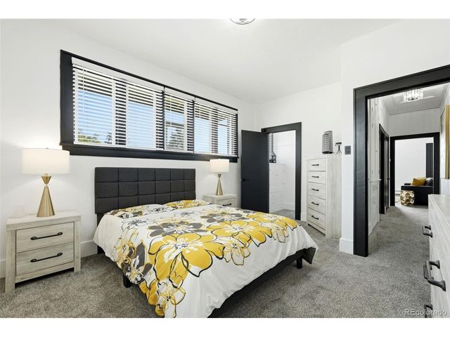 4001 S Acoma St, Englewood, CO 80110