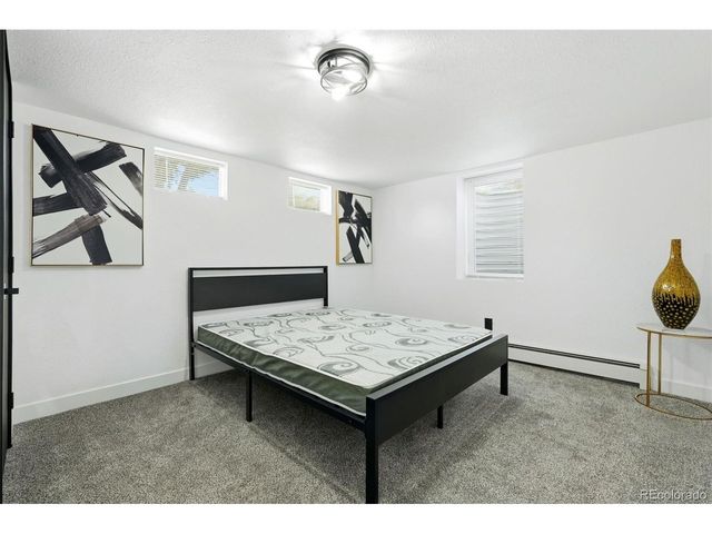 4001 S Acoma St, Englewood, CO 80110