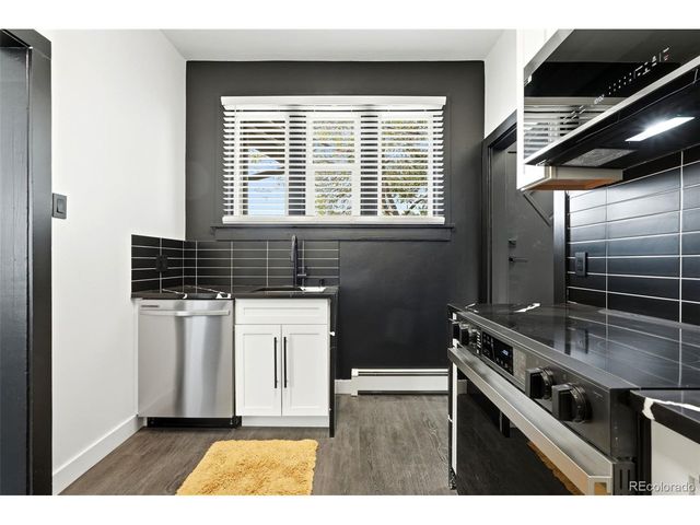 4001 S Acoma St, Englewood, CO 80110