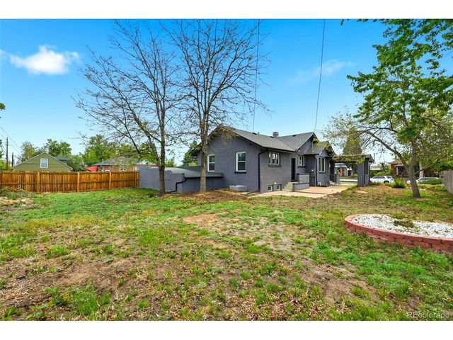 4001 S Acoma St, Englewood, CO 80110
