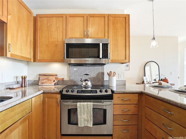 421 Olohana Street 2103, Honolulu, HI 96815