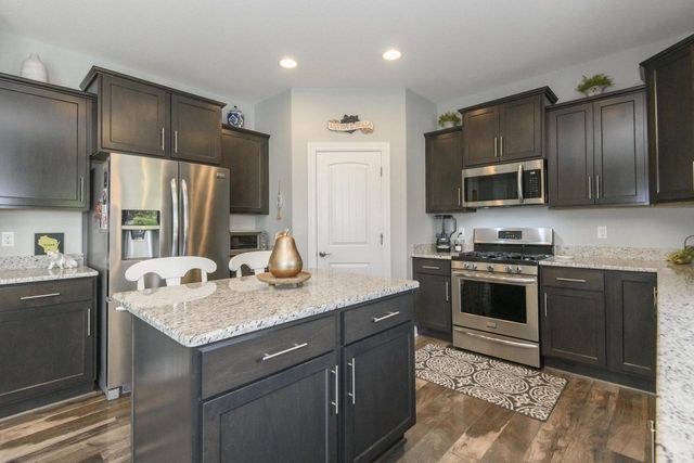 1912 Coldwater Creek DRIVE, Waukesha, WI 53188