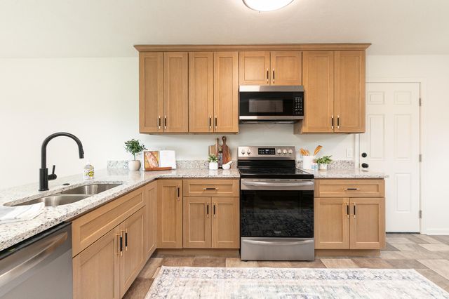 833 E Mentor Street, Springfield, MO 65810