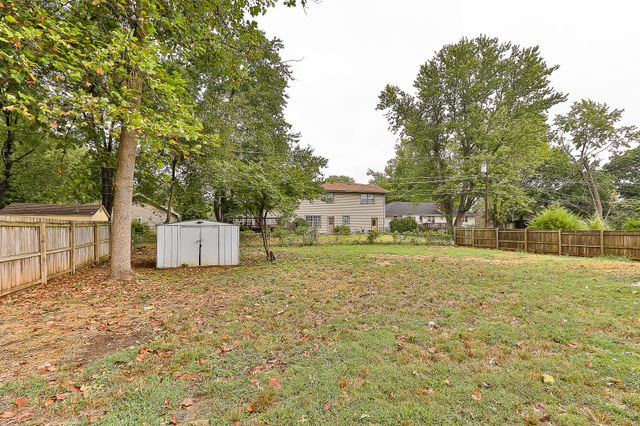 833 E Mentor Street, Springfield, MO 65810