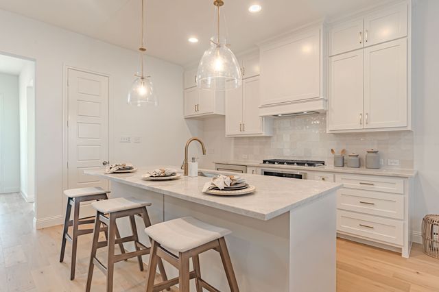 2152 Village Walk Place, Aledo, TX 76008