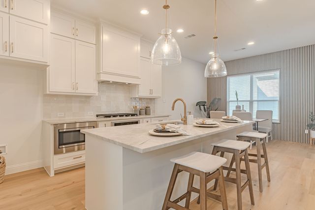 2152 Village Walk Place, Aledo, TX 76008