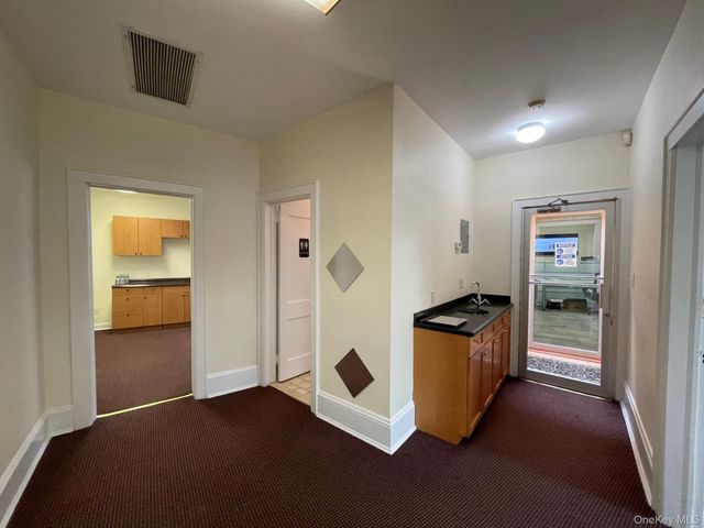44-41 Douglaston Parkway, Douglaston, NY 11363