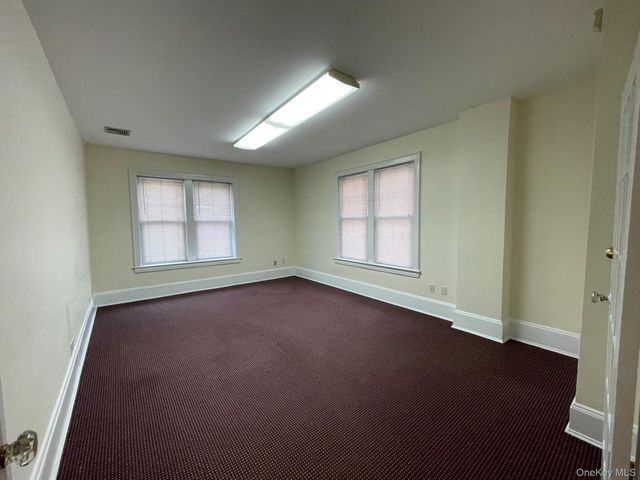 44-41 Douglaston Parkway, Douglaston, NY 11363