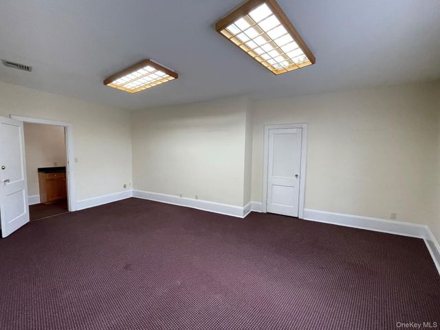 44-41 Douglaston Parkway, Douglaston, NY 11363