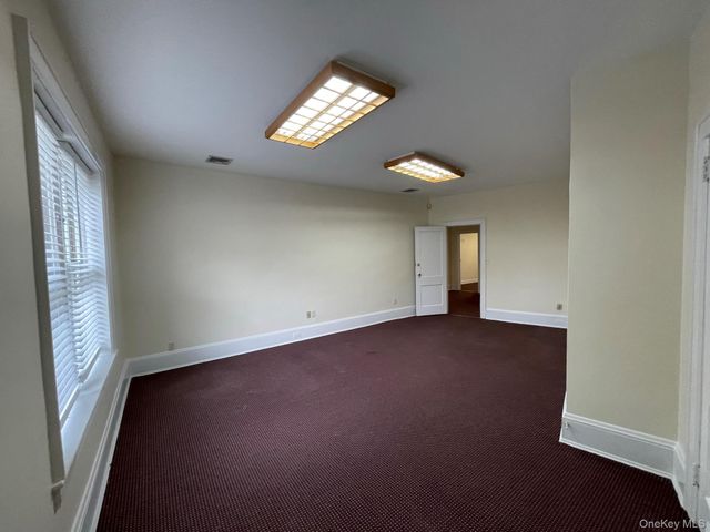 44-41 Douglaston Parkway, Douglaston, NY 11363