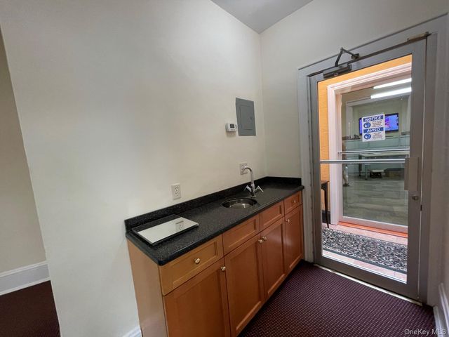 44-41 Douglaston Parkway, Douglaston, NY 11363
