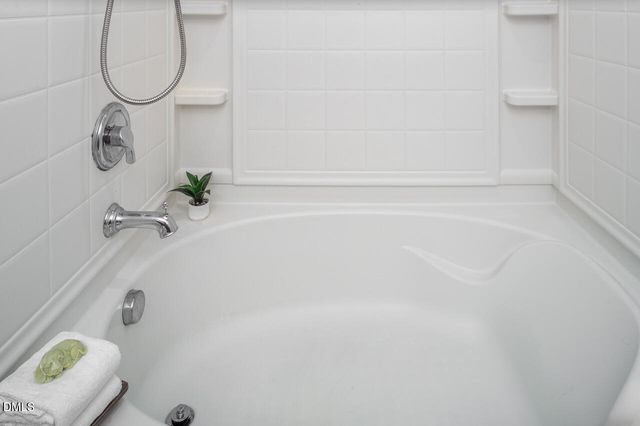 1116 Kingston Grove Drive, Cary, NC 27519