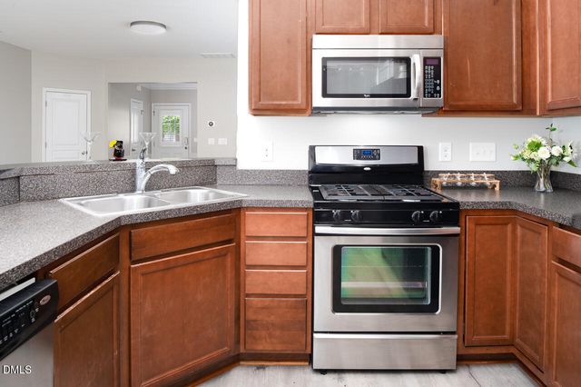 1116 Kingston Grove Drive, Cary, NC 27519