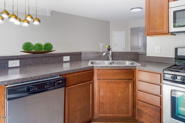 1116 Kingston Grove Drive, Cary, NC 27519