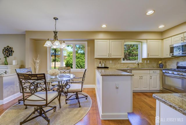 58 Hamilton Lane, Plainsboro, NJ 08536