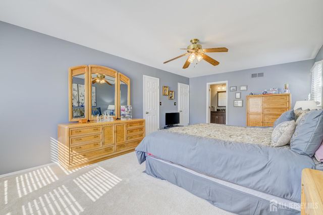 58 Hamilton Lane, Plainsboro, NJ 08536