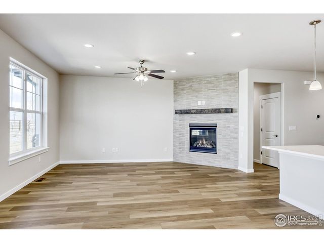 5871 Aspenglow St, Firestone, CO 80504