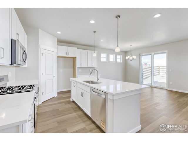 5871 Aspenglow St, Firestone, CO 80504