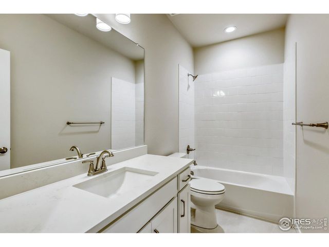 5871 Aspenglow St, Firestone, CO 80504