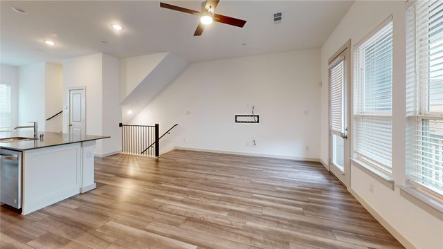 685 Vista Del Lago Drive, Lewisville, TX 75067