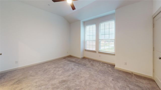 685 Vista Del Lago Drive, Lewisville, TX 75067