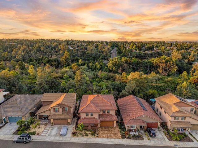 611 Willow Ridge Ct, Folsom, CA 95630