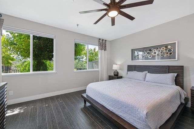 611 Willow Ridge Ct, Folsom, CA 95630