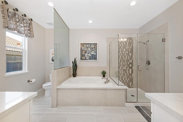 611 Willow Ridge Ct, Folsom, CA 95630