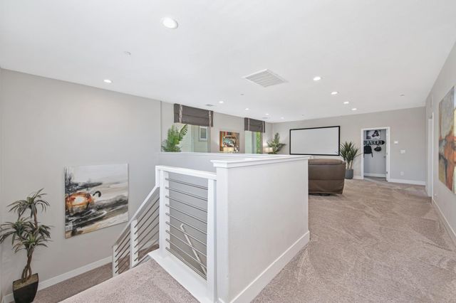 611 Willow Ridge Ct, Folsom, CA 95630