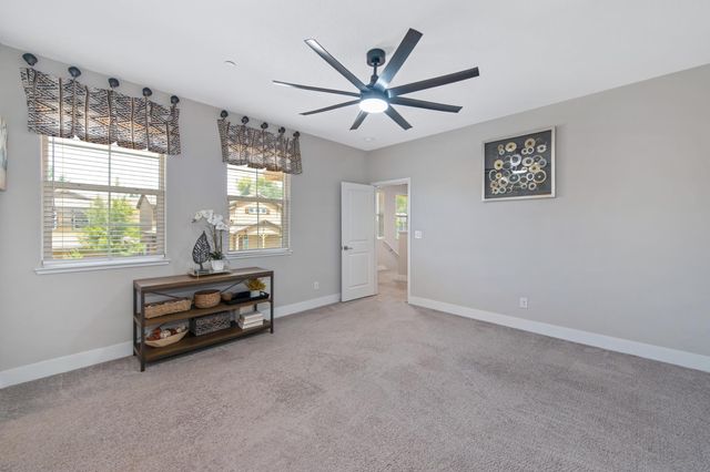611 Willow Ridge Ct, Folsom, CA 95630