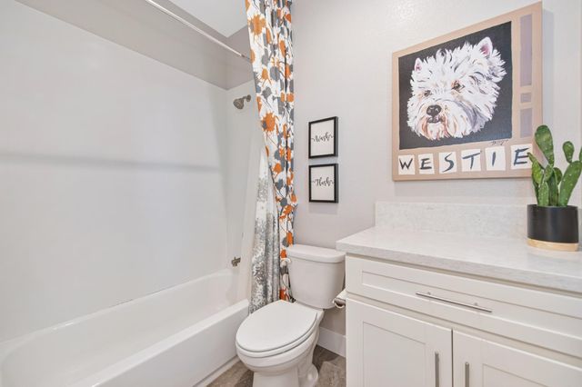 611 Willow Ridge Ct, Folsom, CA 95630