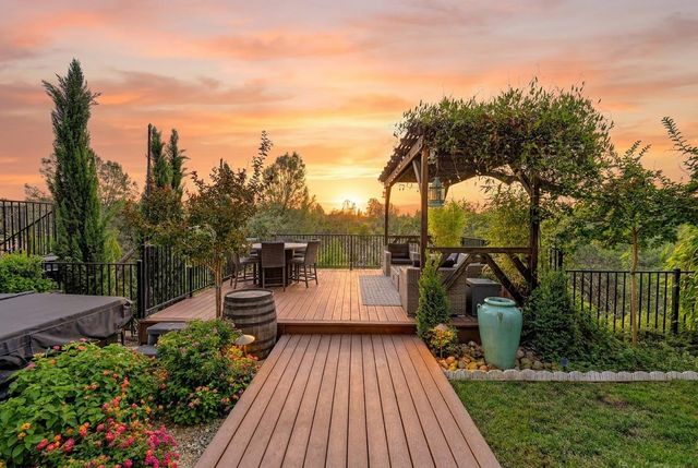 611 Willow Ridge Ct, Folsom, CA 95630