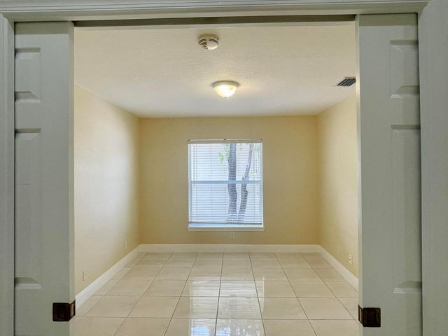2425 Pigeon Cay, West Palm Beach, FL 33411