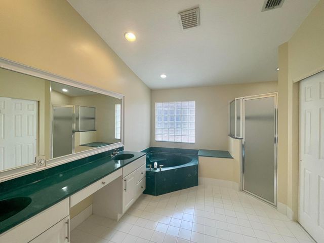 2425 Pigeon Cay, West Palm Beach, FL 33411