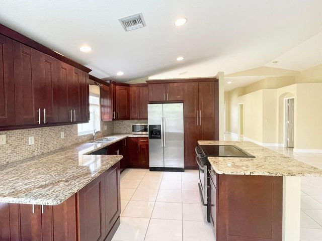 2425 Pigeon Cay, West Palm Beach, FL 33411