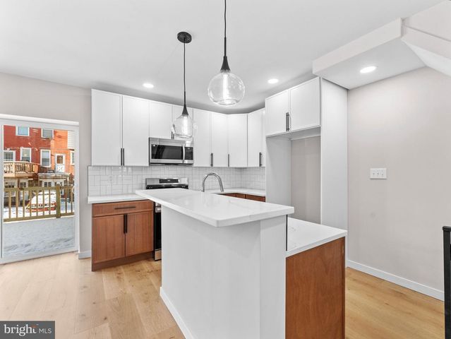 347 E MONTANA ST, Philadelphia, PA 19119