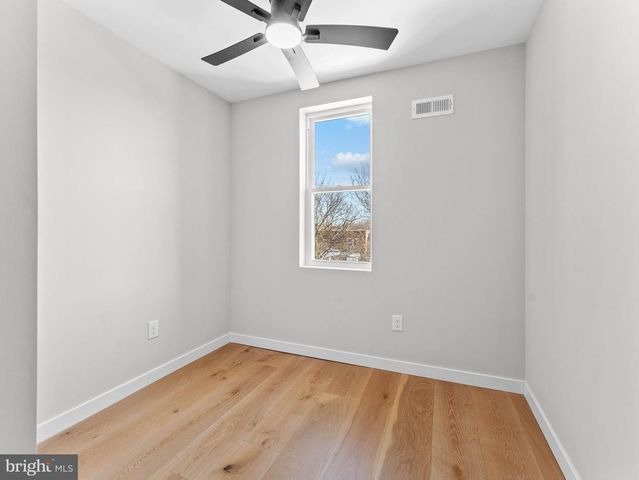 347 E MONTANA ST, Philadelphia, PA 19119