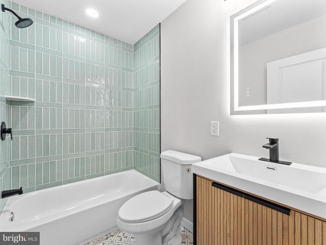 347 E MONTANA ST, Philadelphia, PA 19119