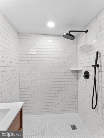 347 E MONTANA ST, Philadelphia, PA 19119