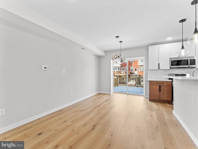 347 E MONTANA ST, Philadelphia, PA 19119