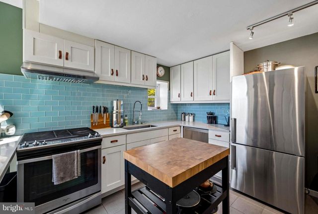 450 LEVERINGTON AVE, Philadelphia, PA 19128