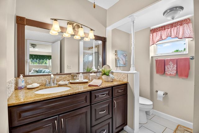 3425 Via Poinciana 201, Lake Worth, FL 33467