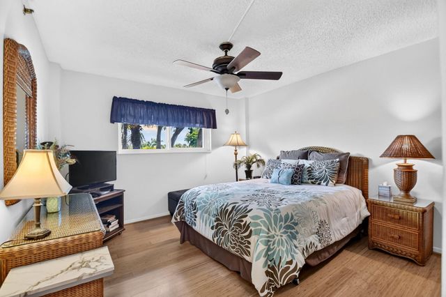 3425 Via Poinciana 201, Lake Worth, FL 33467